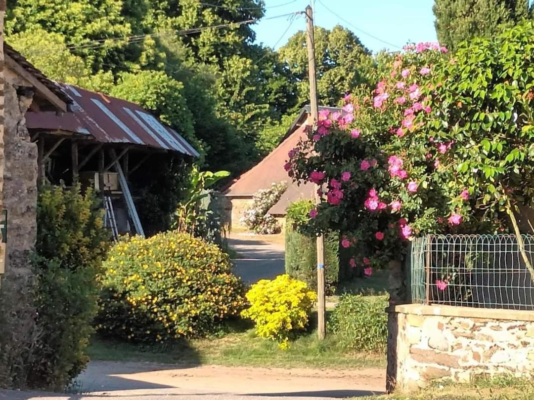 Chambre Dhotes B&B Le Figuier Benayes Exteriér fotografie